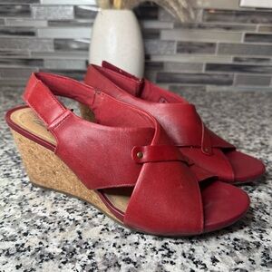 Clarks Margee Eve wedge sandals in red leather Size 9